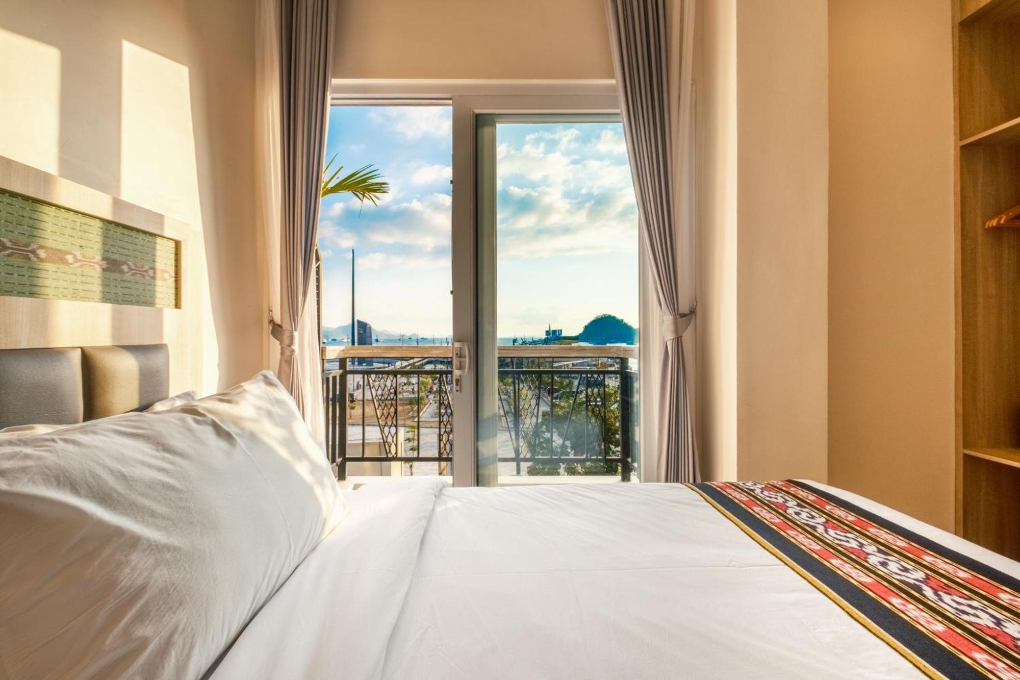 Dejavu 2.0 Hotel Bajo Komodo Labuan Bajo Kültér fotó